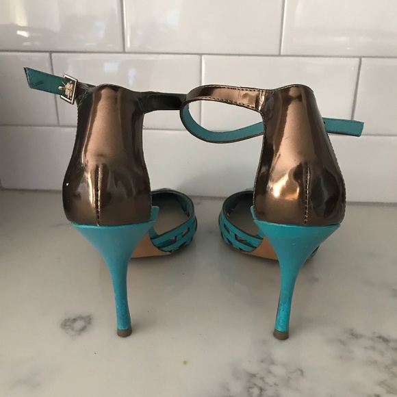 Steve Madden Turquoise Heels - Picture 3 of 4